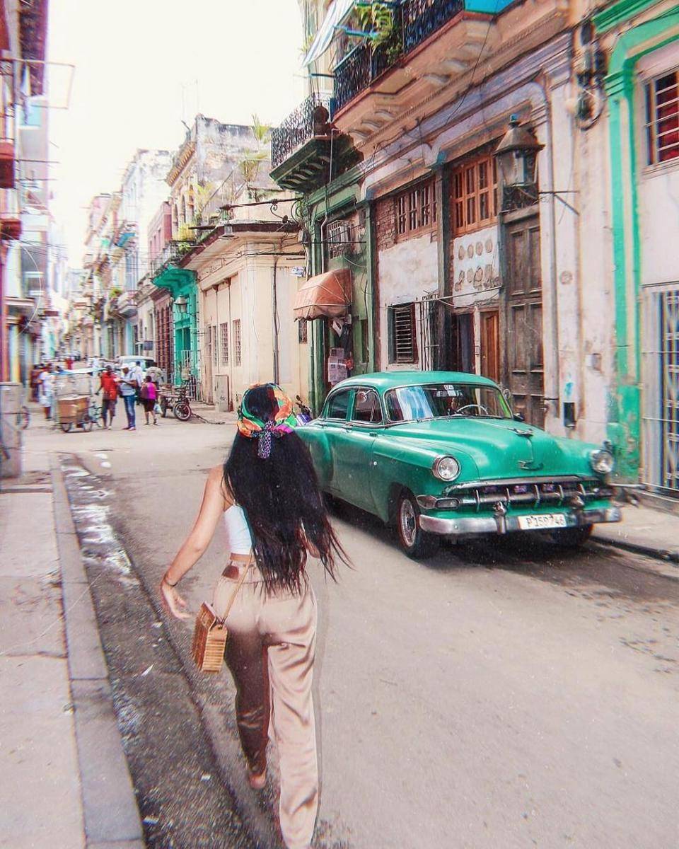 instagram.com/viv_li