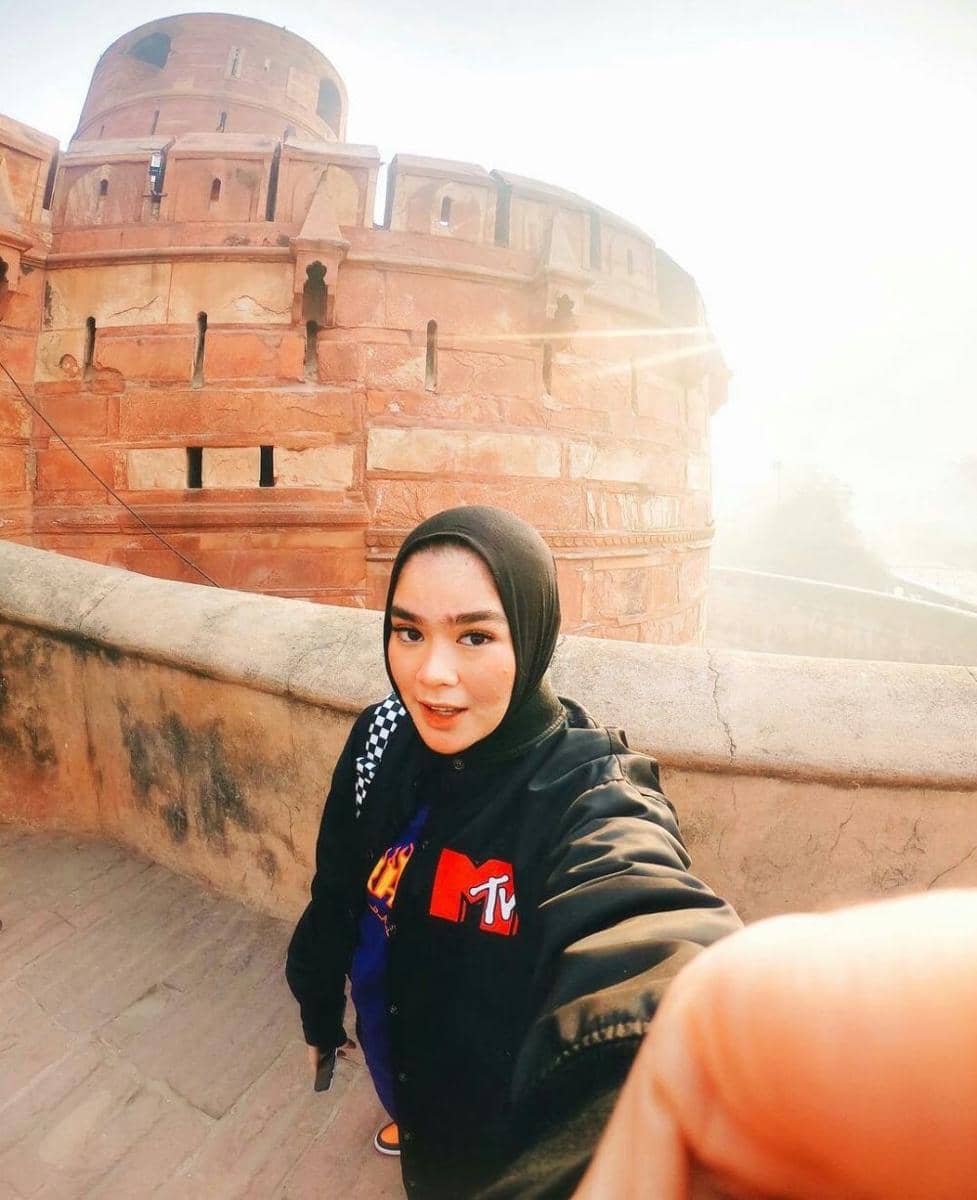 instagram.com/siviazizah