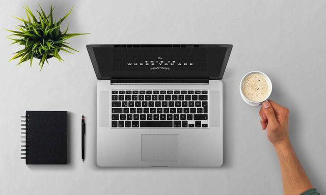 5 Cara Aman Membersihkan Keyboard Laptop, Gampang Banget!