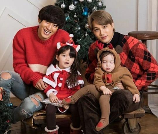 BTS hingga BLACKPINK, Ini 11 Potret Idol KPop Spesial Natal Tahun 2018