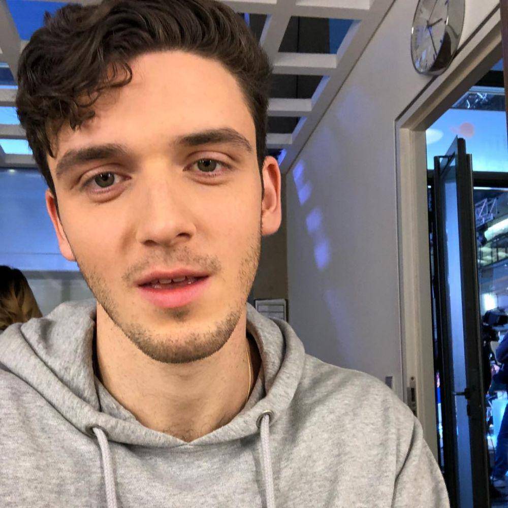instagram..com/lauvsongs