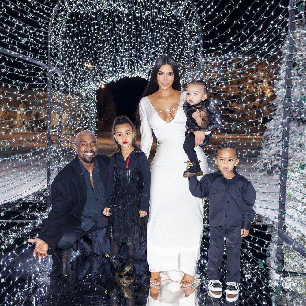 instagram.com/kimkardashian