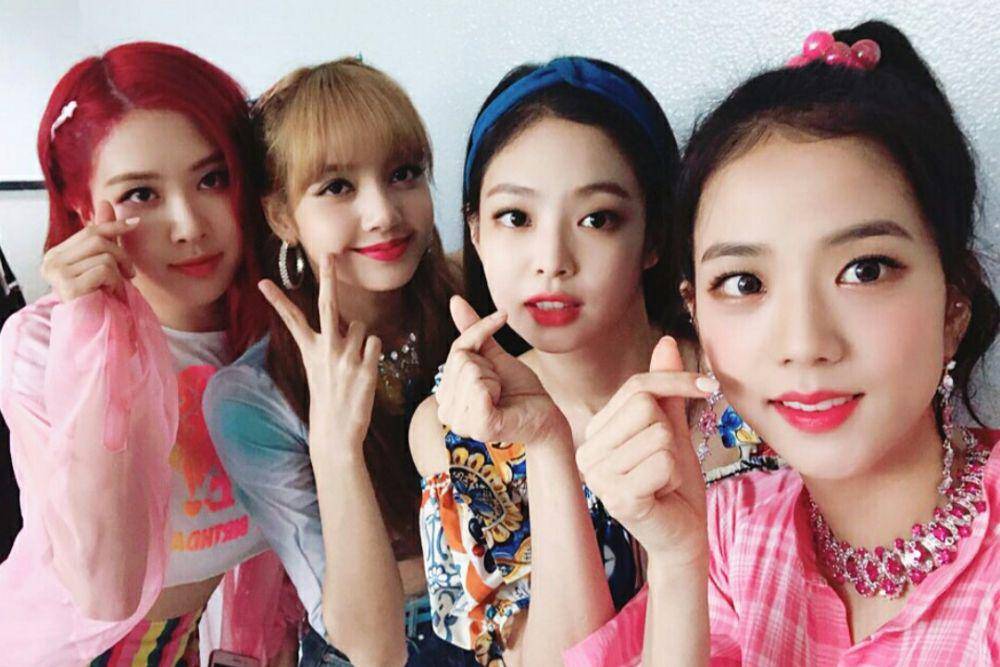 instagram.com/blackpinkofficial