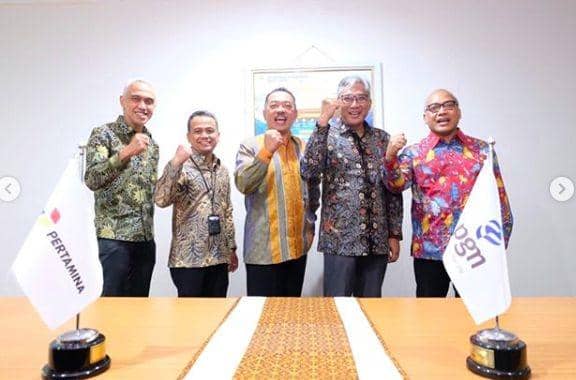 (PGN resmi mengakusisi saham PT Pertagas) www.instagram.com/@gas_negara