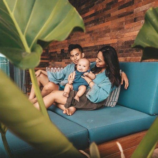 Instagram.com/rachelvennya