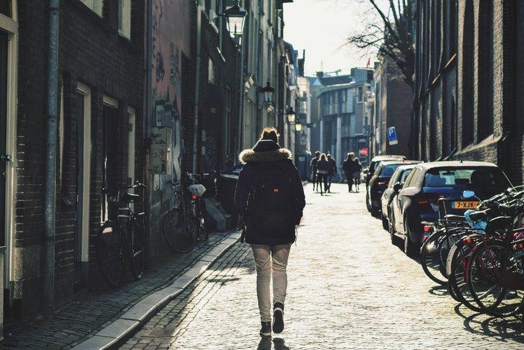 Tips Santai, Ini 5 Hal yang Harus Kamu Hindari Saat Solo Traveling
