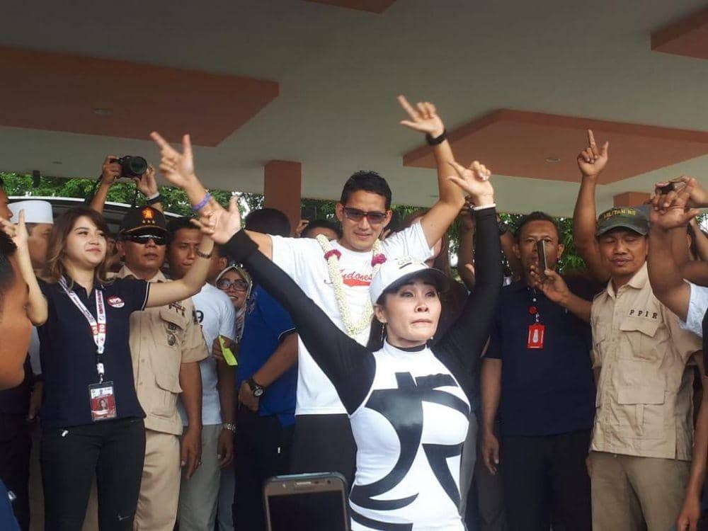 Kunjungi Sampang, Sandiaga Dapat Donasi Kampanye dari Pengusaha Jilbab