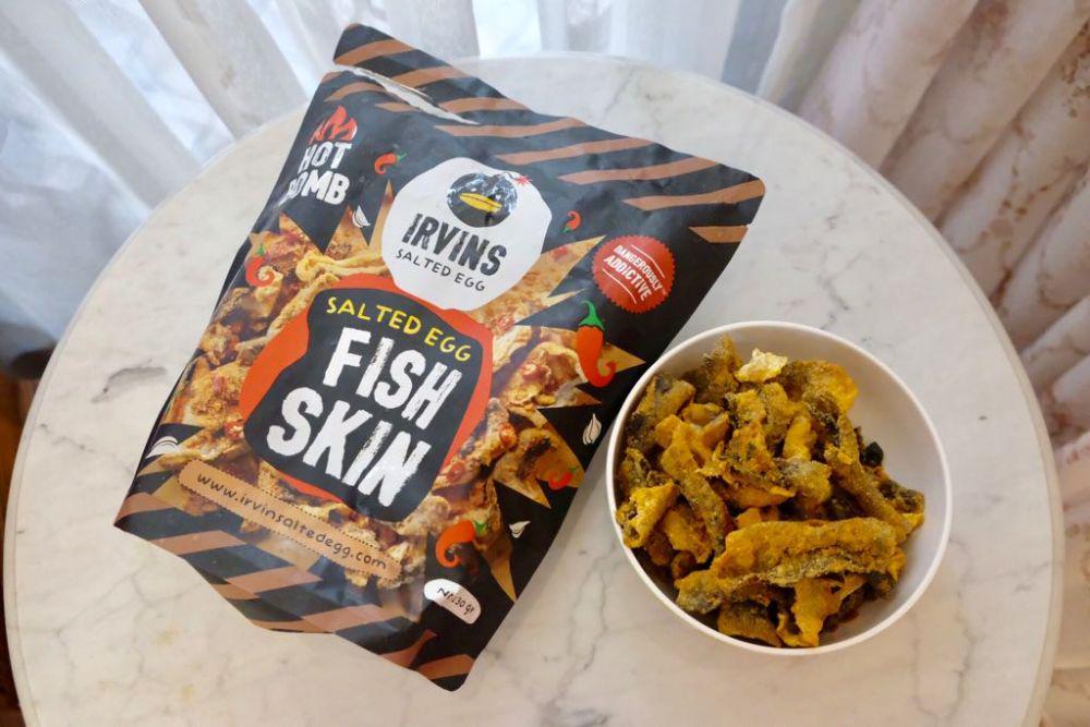 Ihhhh, Wanita Ini Temukan Cicak Mati di Dalam Snack Ikan!