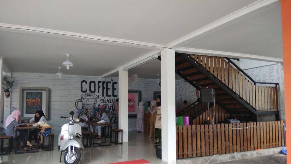 wkwk-cafe-cirebon.business.site/
