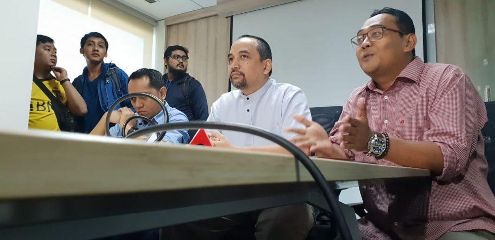 Gusti Randa Copot Jabatan Tigor dan Risha di PT LIB