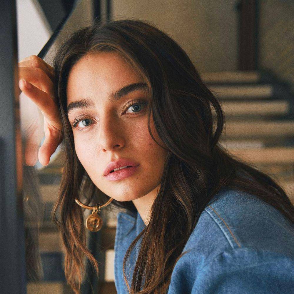 instagram.com/aycaaysinturan