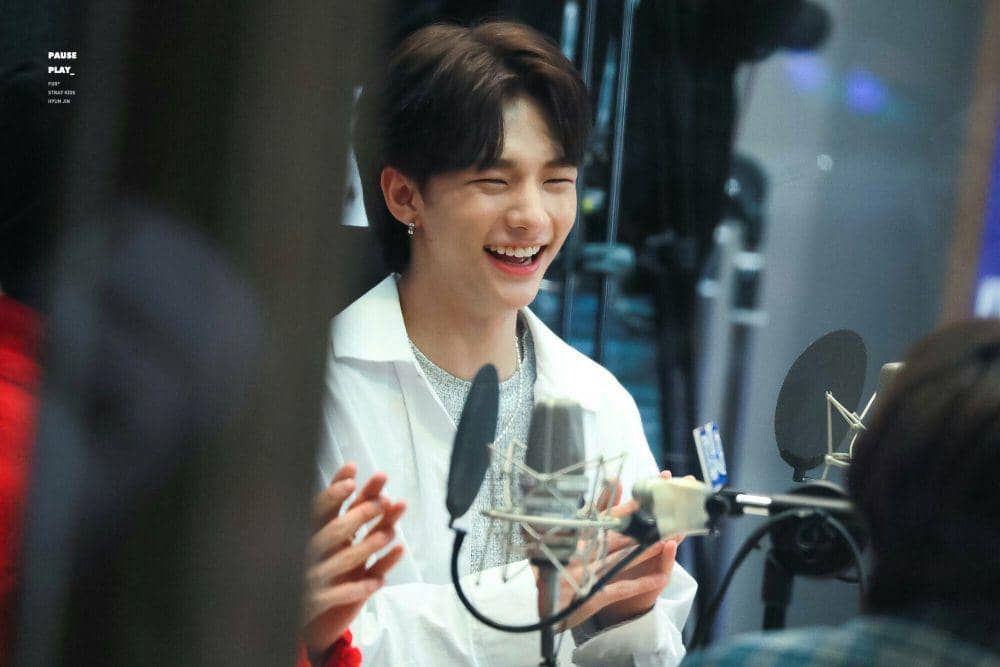 Twitter.com/hyunjinnecklace