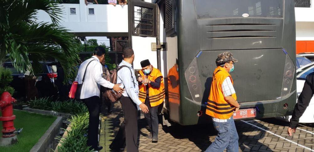 KPK Titipkan Tiga Mantan Anggota DPRD Kota Malang ke Rutan Medaeng