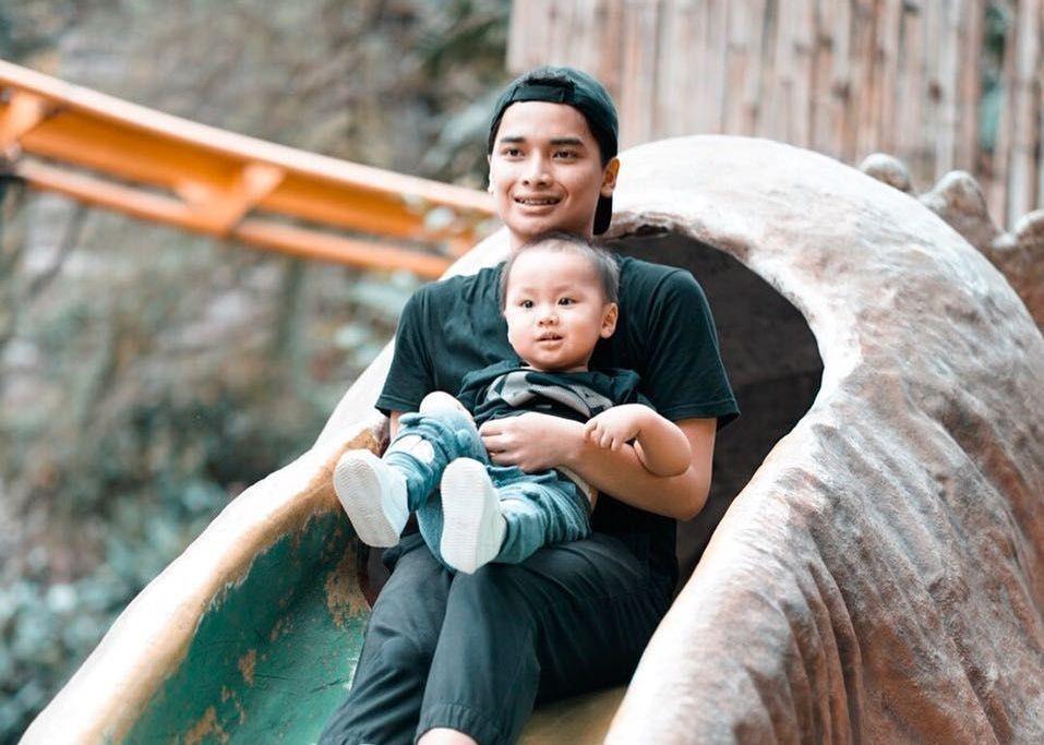 Bak Kakak Adik, Potret Alvin Faiz dan Yusuf, Putranya yang Bikin Gemas
