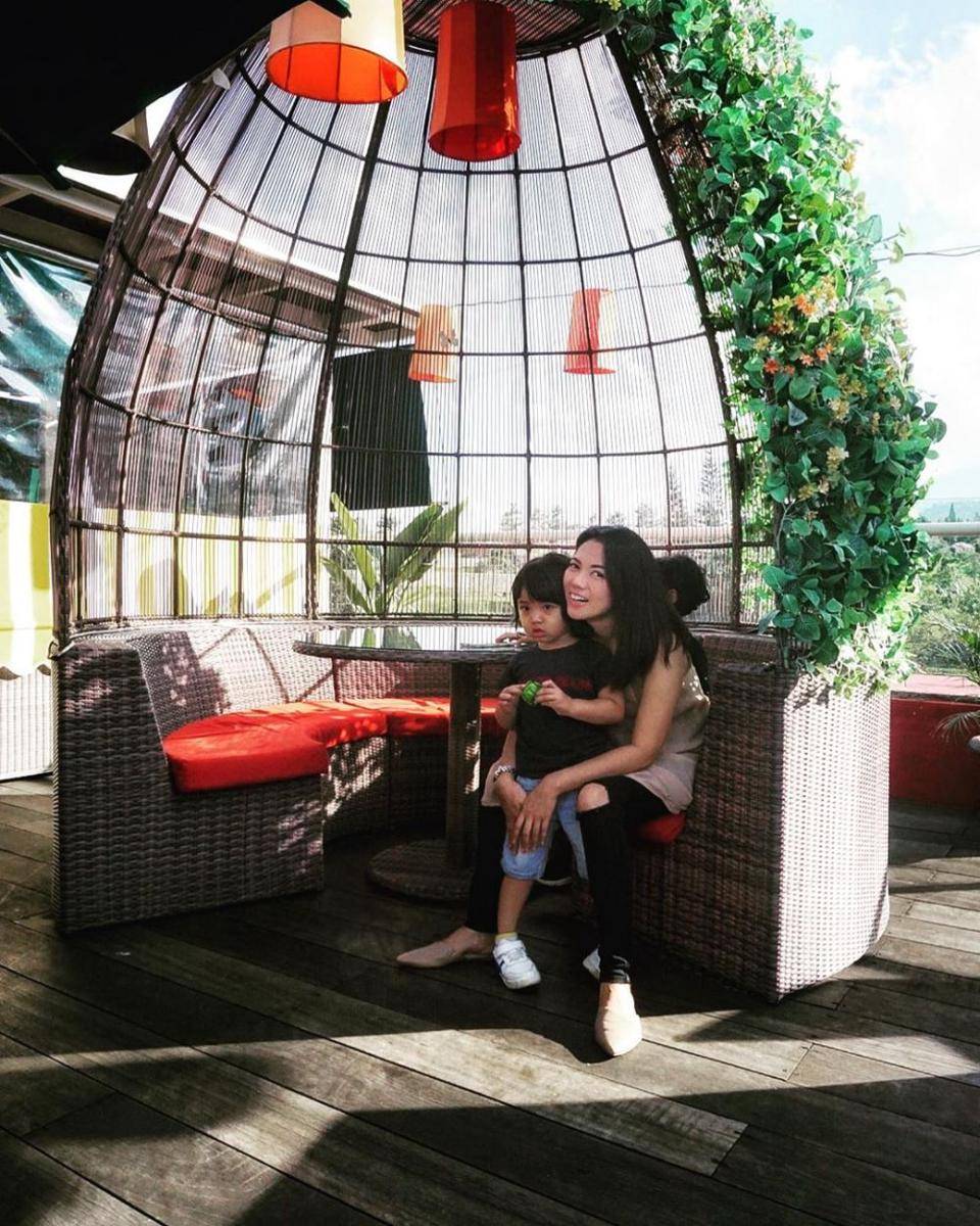 instagram.com/purie989