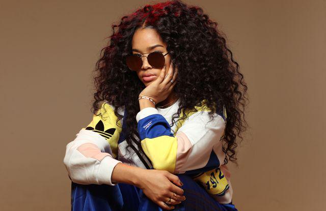 Masuk Nominasi Grammy, Ini 5 Lagu H.E.R yang Wajib Kamu Dengar