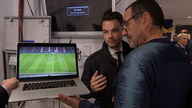 Chelsea Kalah dari Tottenham, Sarri: Wasit Inggris Tak Paham VAR