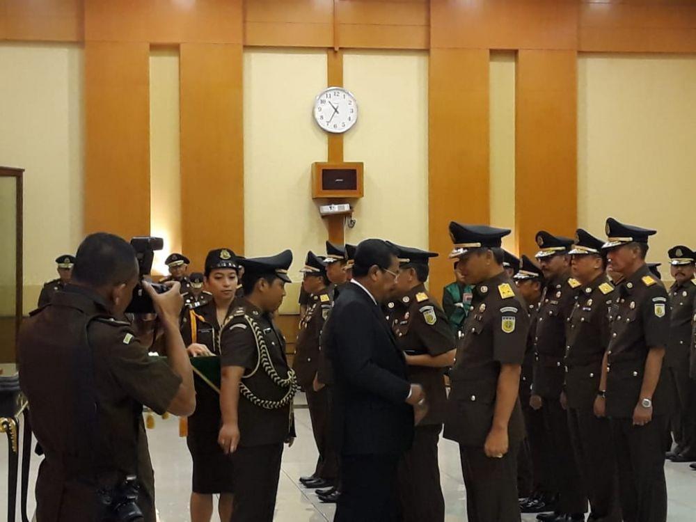 Jaksa Agung Lantik 13 Pejabat Eselon II