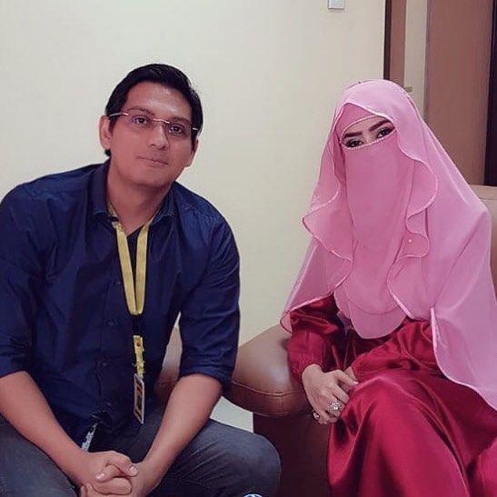 Lama Tak Muncul, 10 Penampilan Tiara Dewi 'Syahrini KW' Bikin Pangling