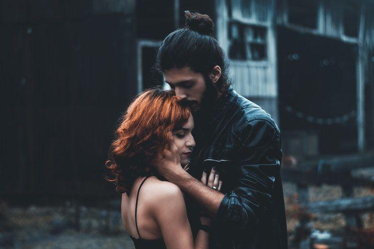 Cinta atau Nafsu? Nih 7 Cara Mencari Tahu Perasaan Kamu Sebenarnya