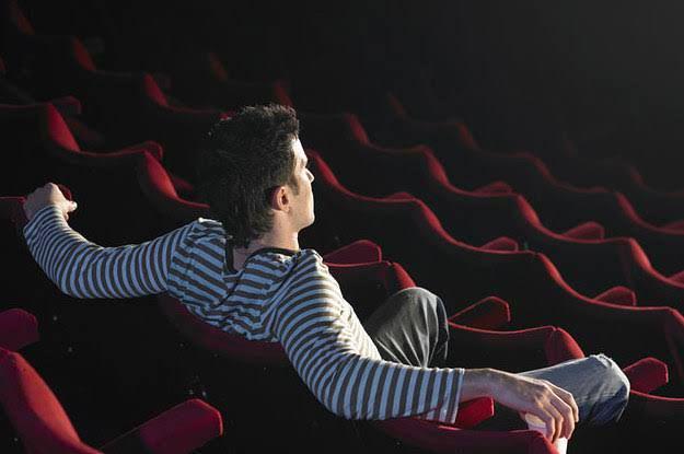 Inilah 7 Alasan Kamu Tak Perlu Minder Nonton Bioskop Sendirian