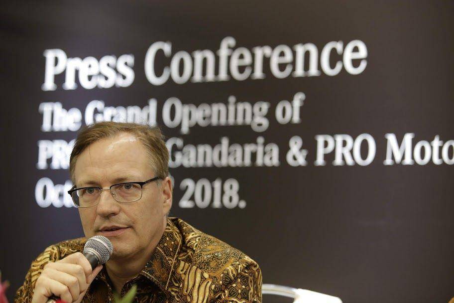 Situs Mercedes-Benz Indonesia