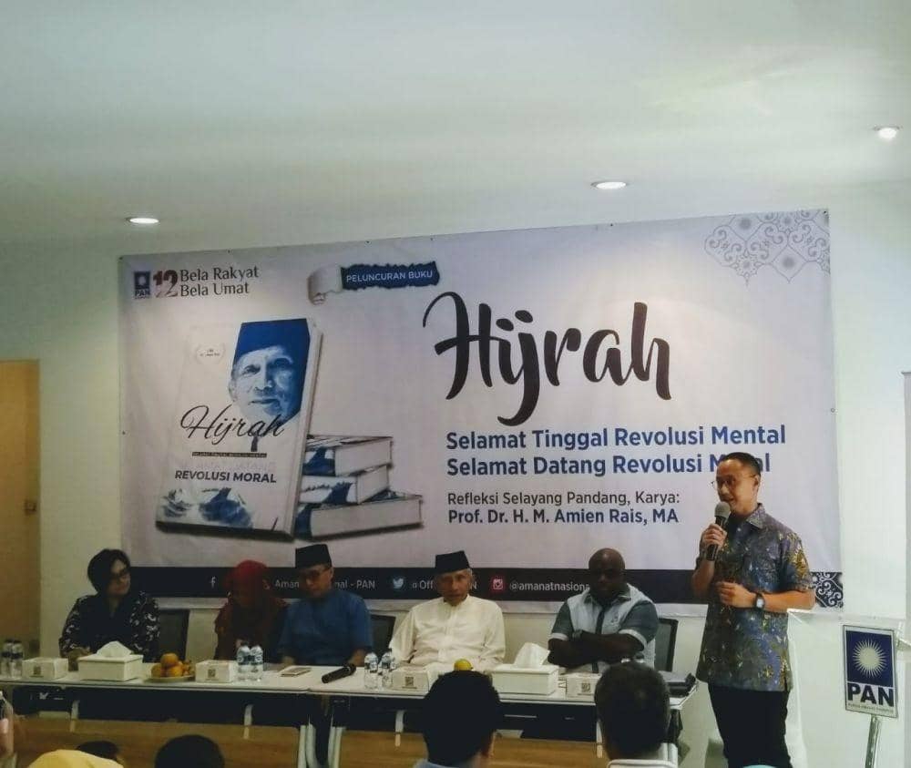 Amien Rais Sindir Revolusi Mental Jokowi Lewat Buku
