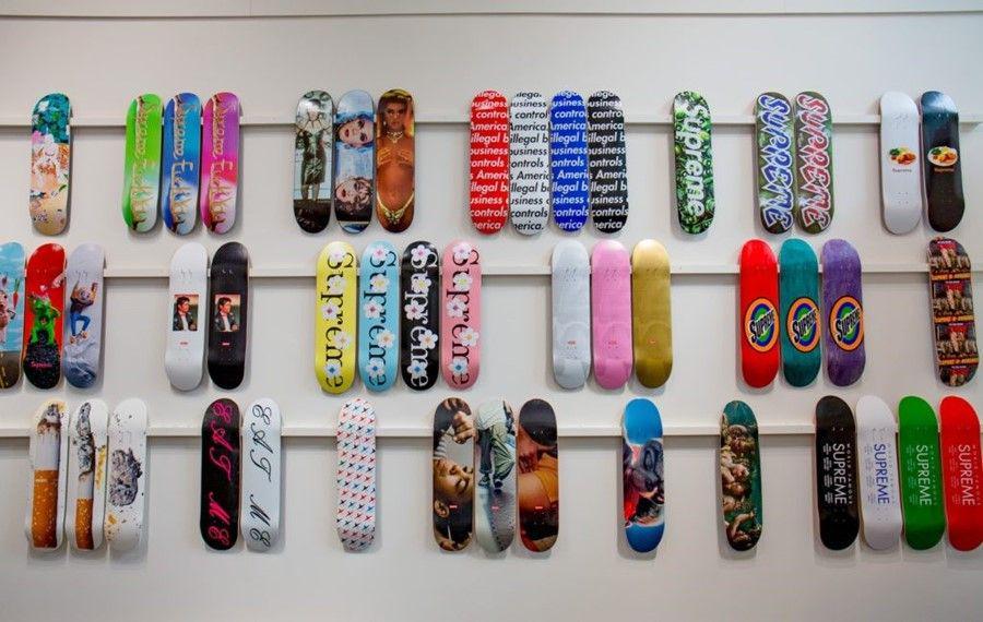 Papan Skateboard Supreme Dijual Hingga 1,2 juta Dolar AS
