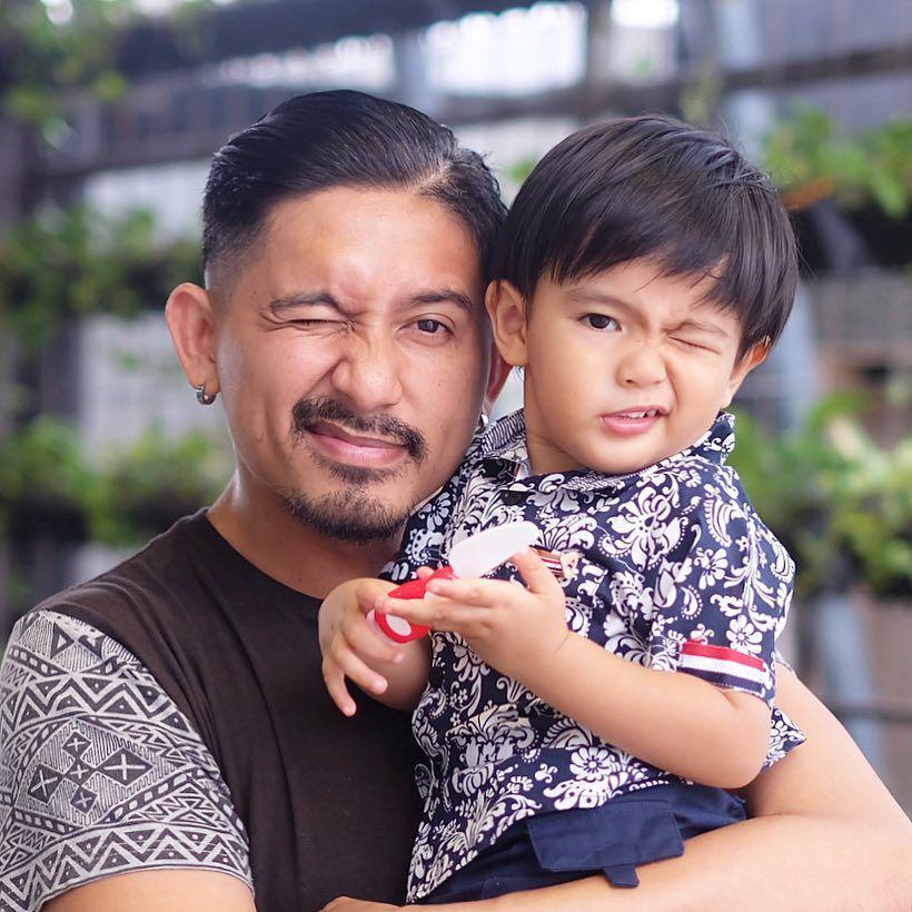 Ayah Idaman, Ini 10 Potret Kompaknya Ryan Delon dan Ryshaka!