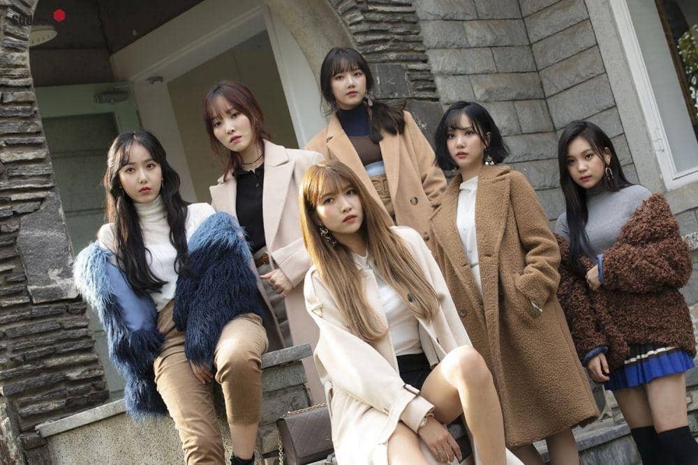 Profesional, 6 Artis KPop Ini Tetap Nyanyi Meski Musik Berhenti