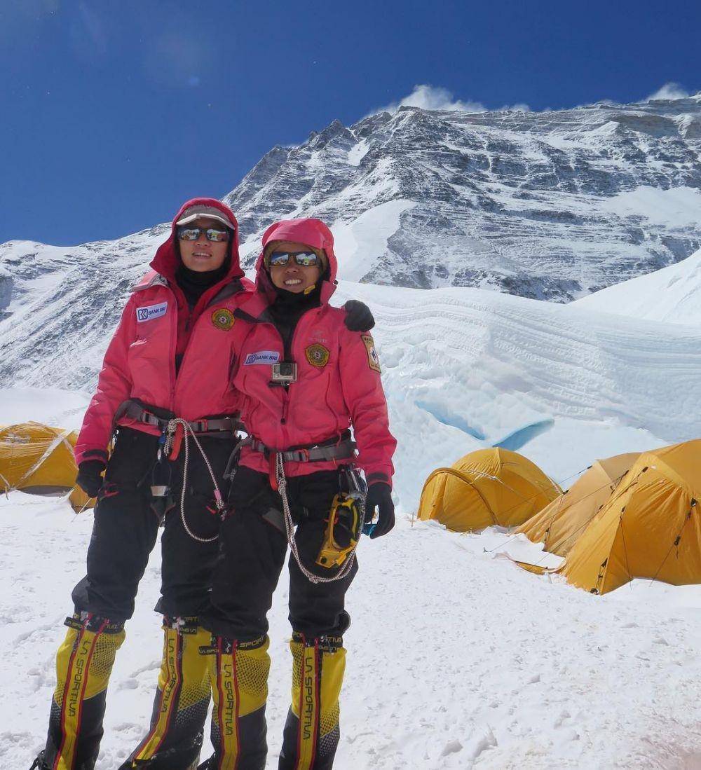 instagram.com/ina7summits
