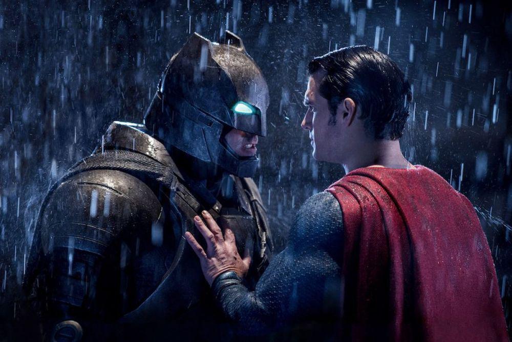 Meski Tanpa Superpower, Batman Pernah Mengalahkan 9 Superhero Ini Lho!