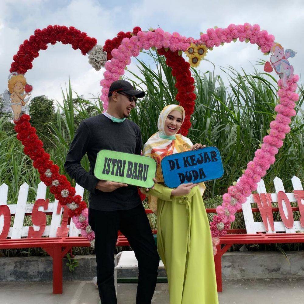 Instagram.com/kartikaputriworld
