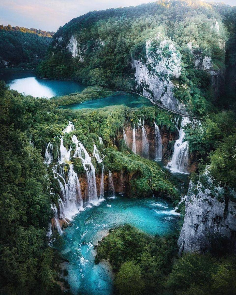instagram.com/eyes.abroad