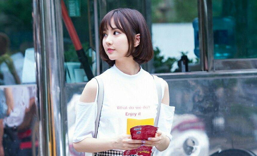 Girls! 10 Skirt Style Idol KPop Ini Cocok untuk Tampilan Girly
