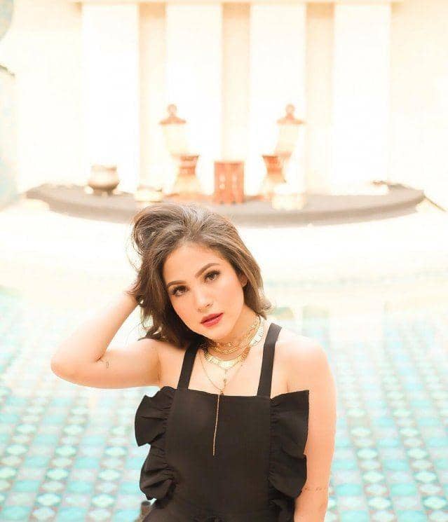 instagram.com/paolatambunan/