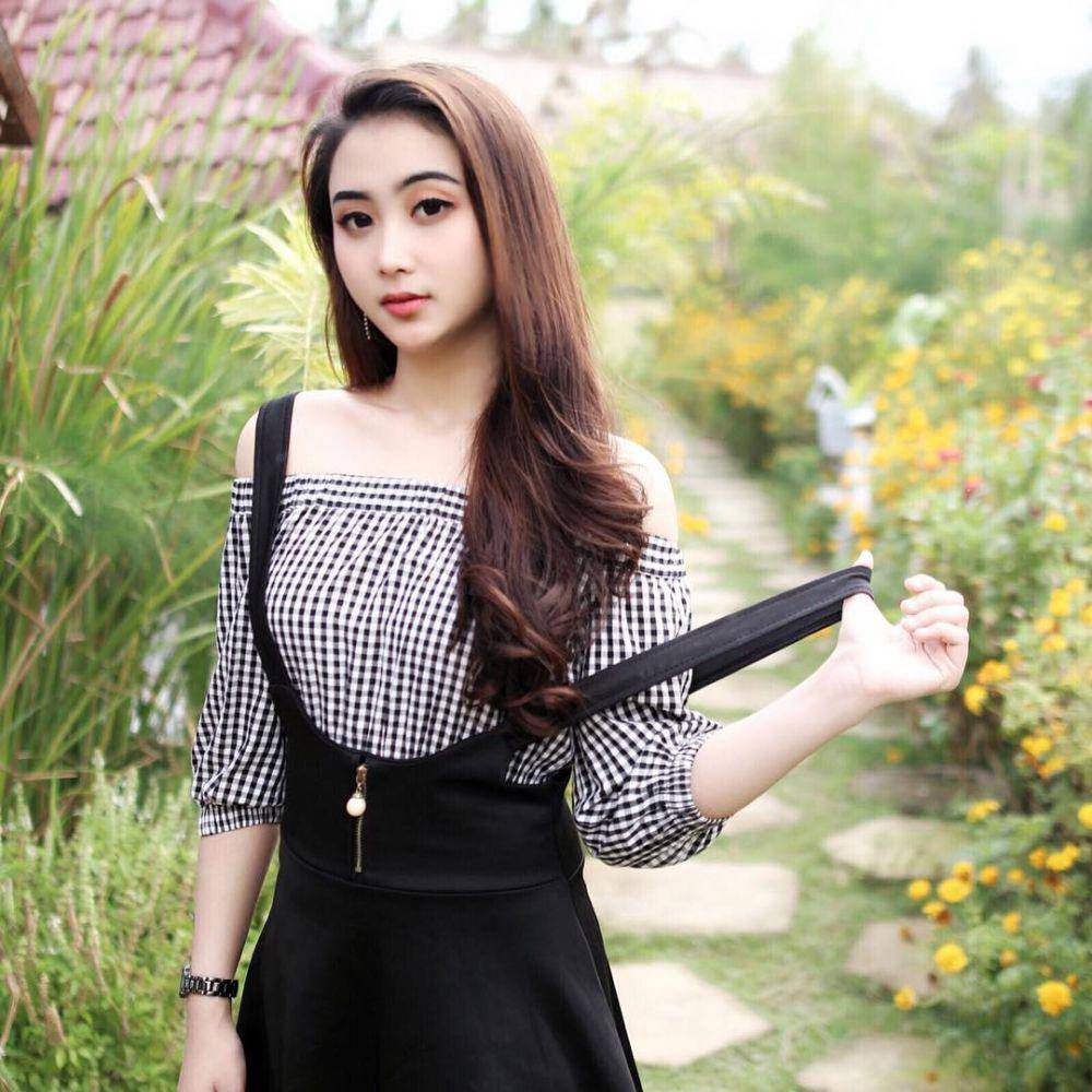 instagram.com/laviolaneta