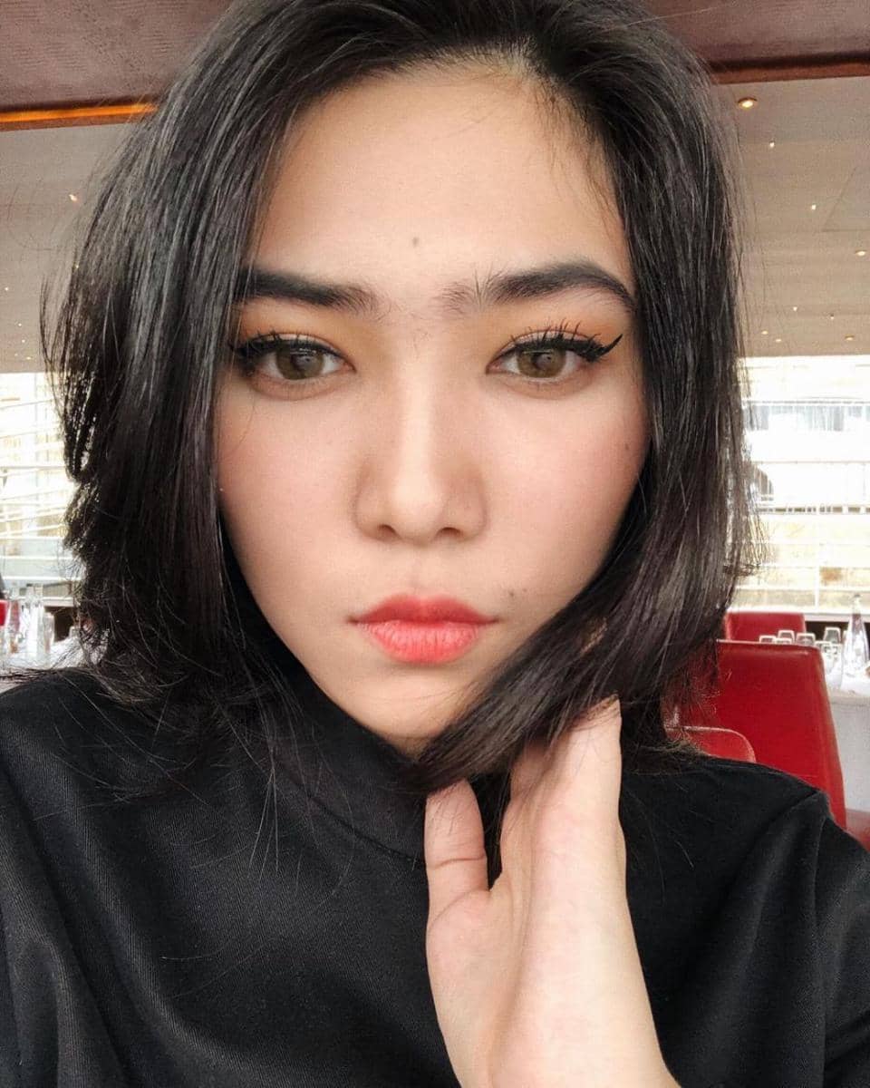 instagram.com/isyanasarasvati