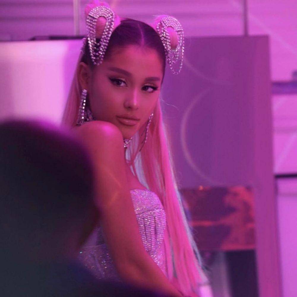 instagram.com/arianagrande
