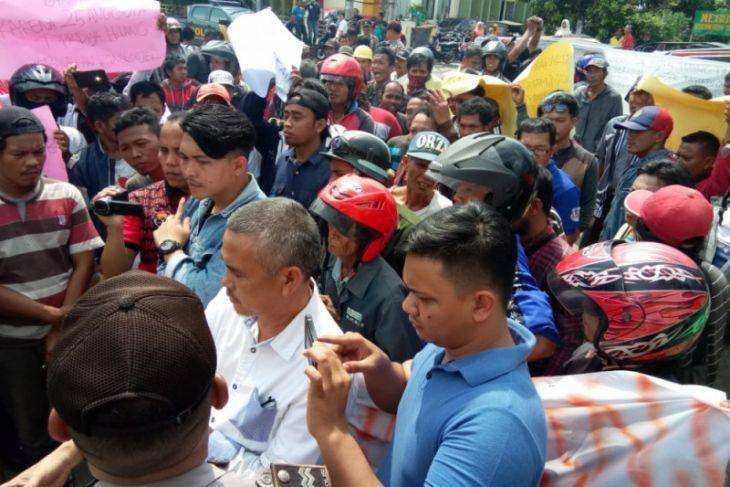 Parbetor Tebingtinggi Minta Gojek Dibubarkan