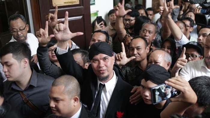 Ahmad Dhani, dari Musisi ke Politisi hingga Kini Masuk Bui