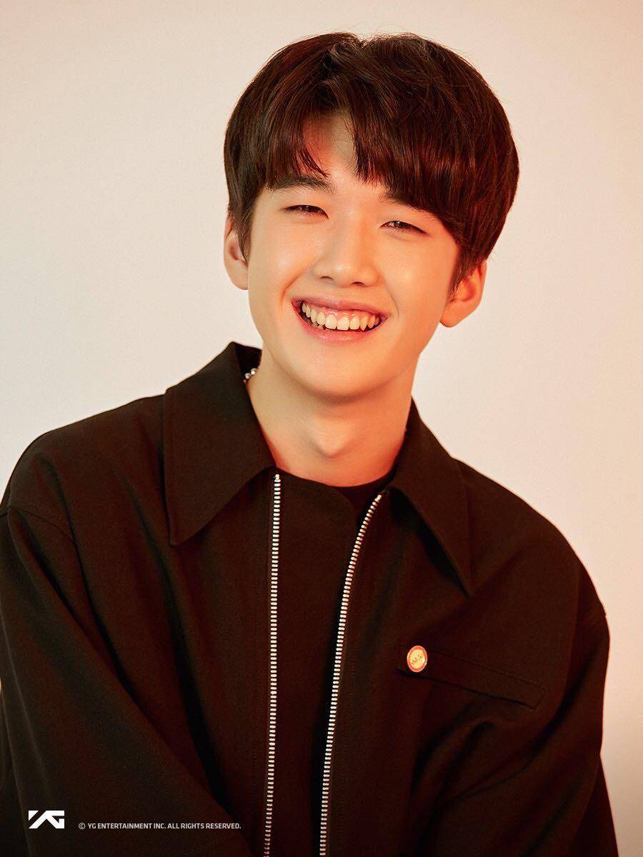 channels.vlive.tv/Ha Yoon Bin