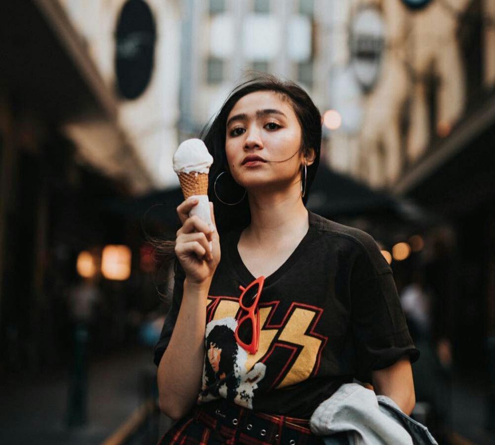 7 Gaya Casual Febby Rastanty Saat Liburan di Australia