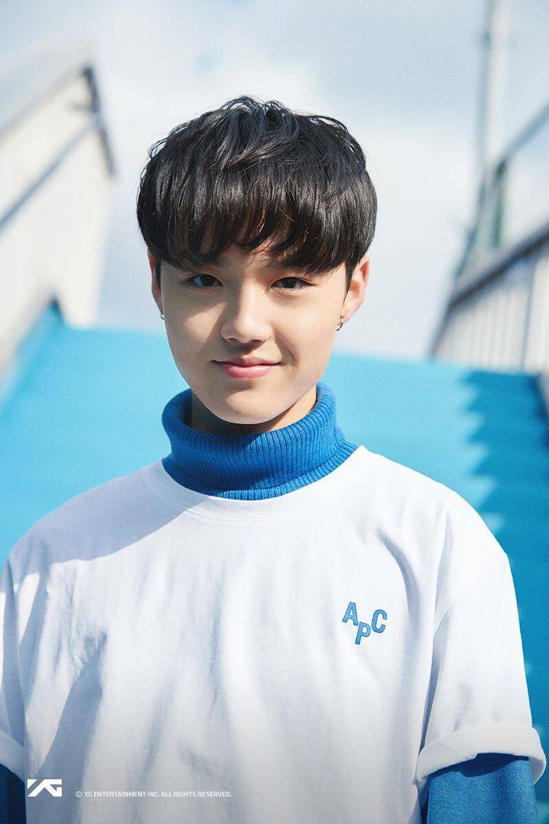 channels.vlive.tv/KIM DO YOUNG