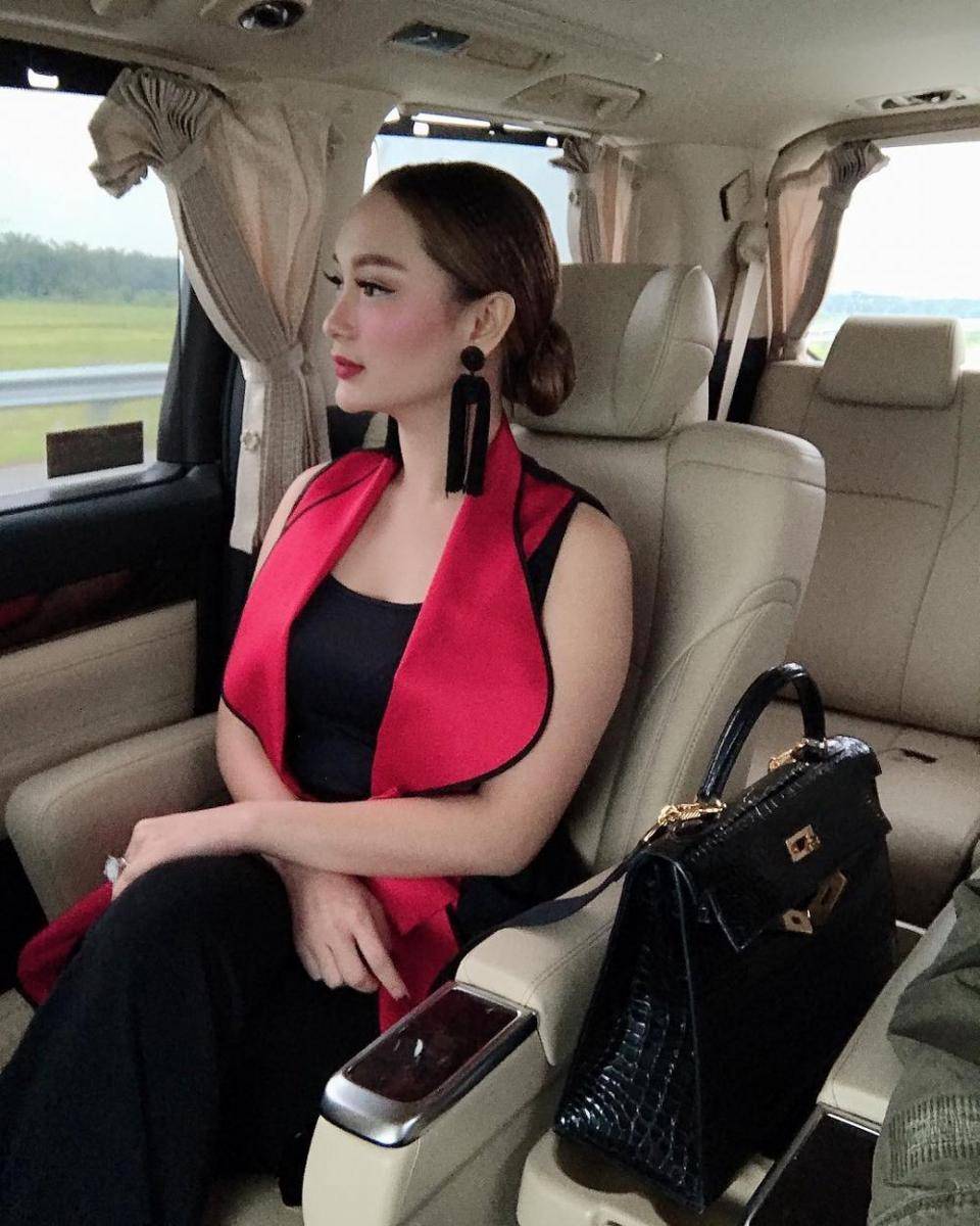 instagram.com/zaskia_gotix