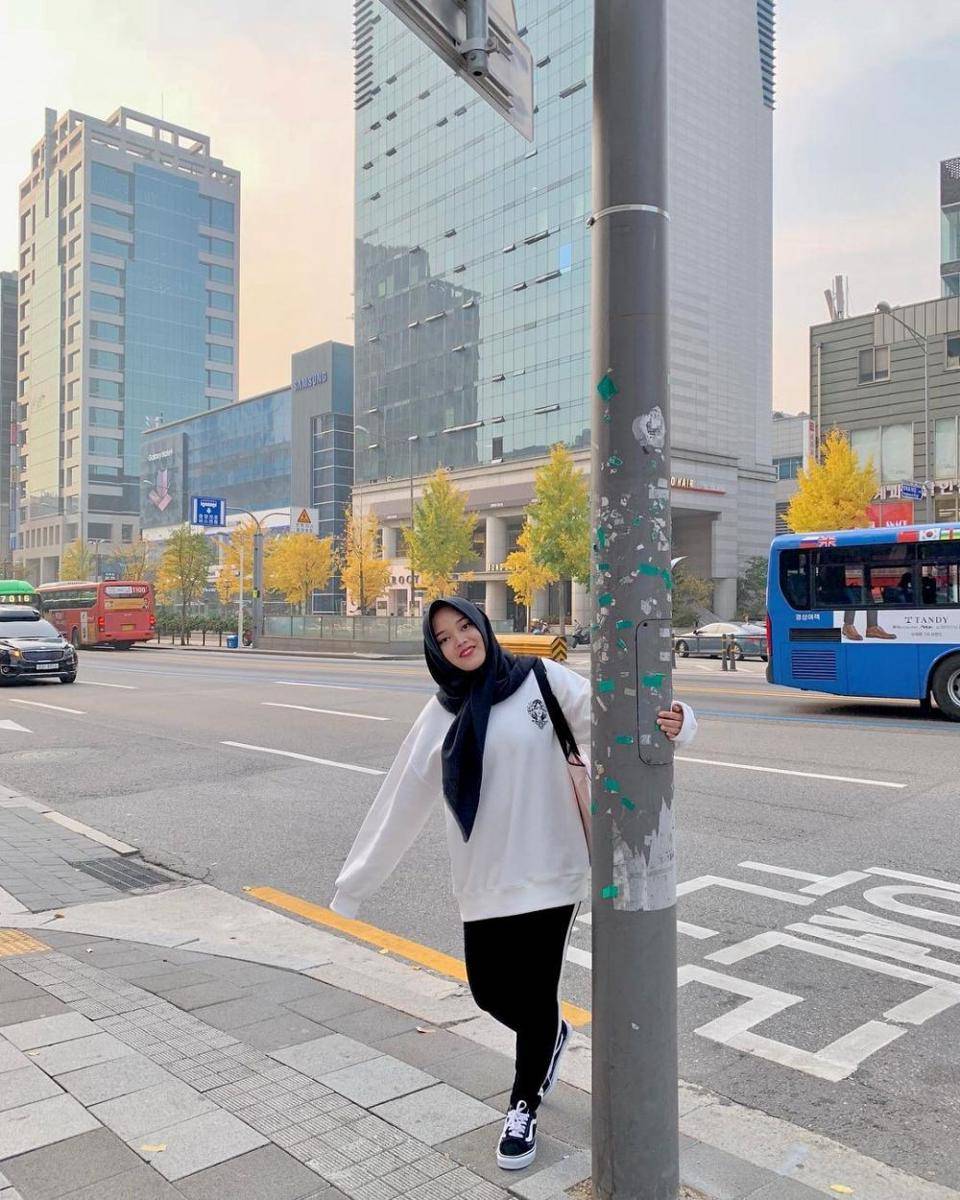 instagram.com/putridelinaa