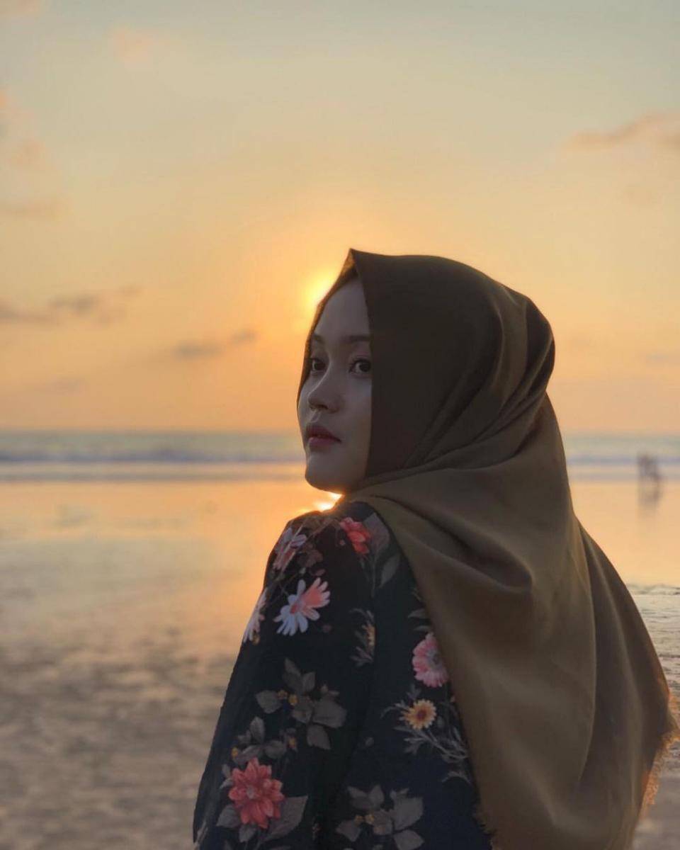 instagram.com/putridelinaa