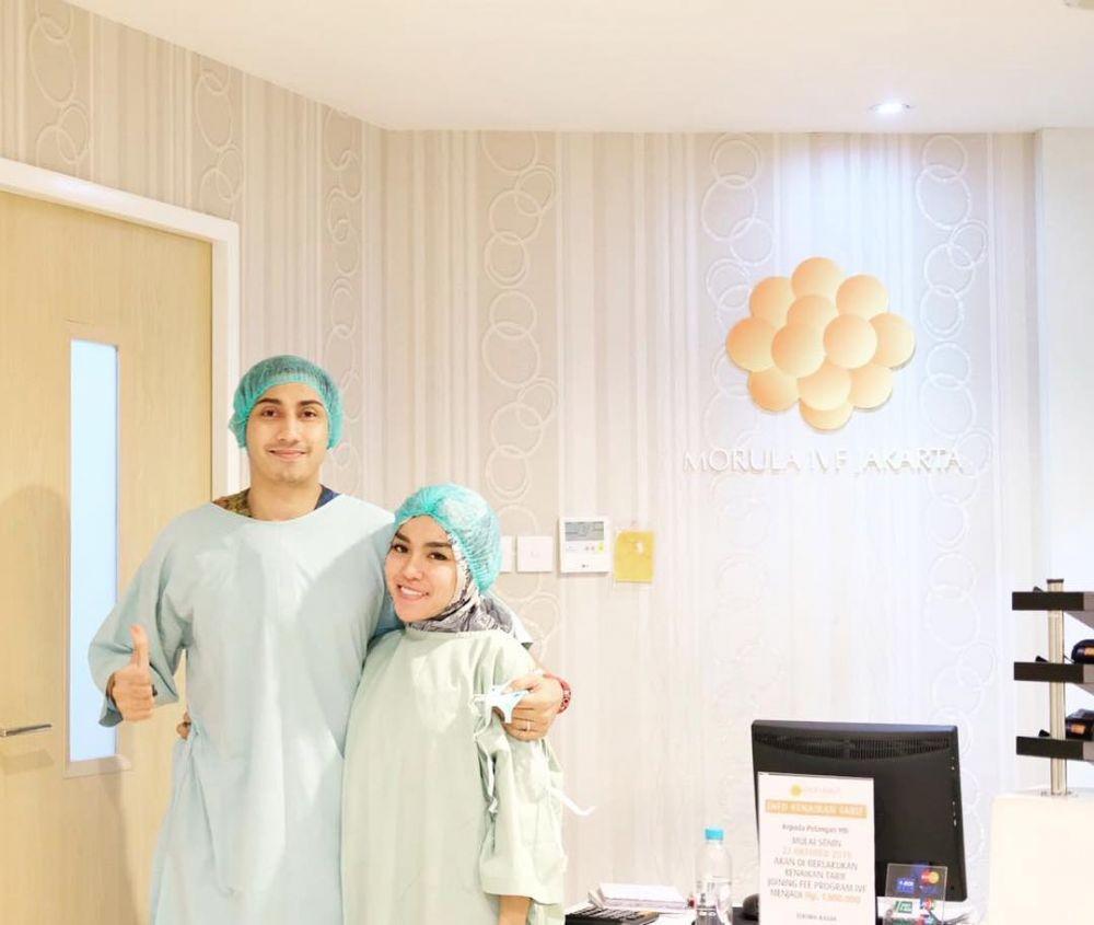 10 Potret Perjuangan Medina Zein & Lukman Azhari Hingga Positif Hamil