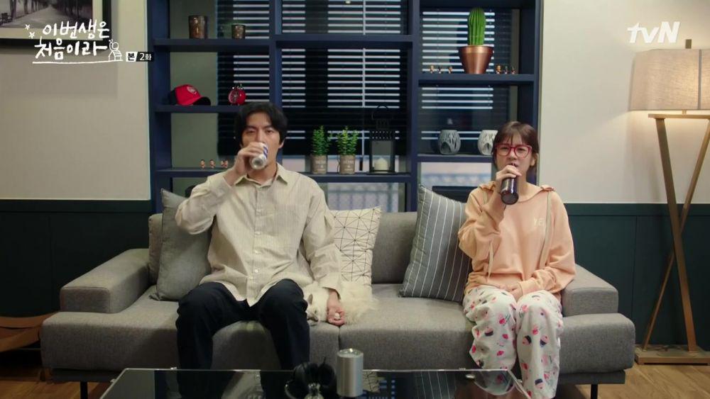 Meski Gak Ngaku, 7 Hal Ini Diam-diam Suka Dilakukan Seorang Introvert