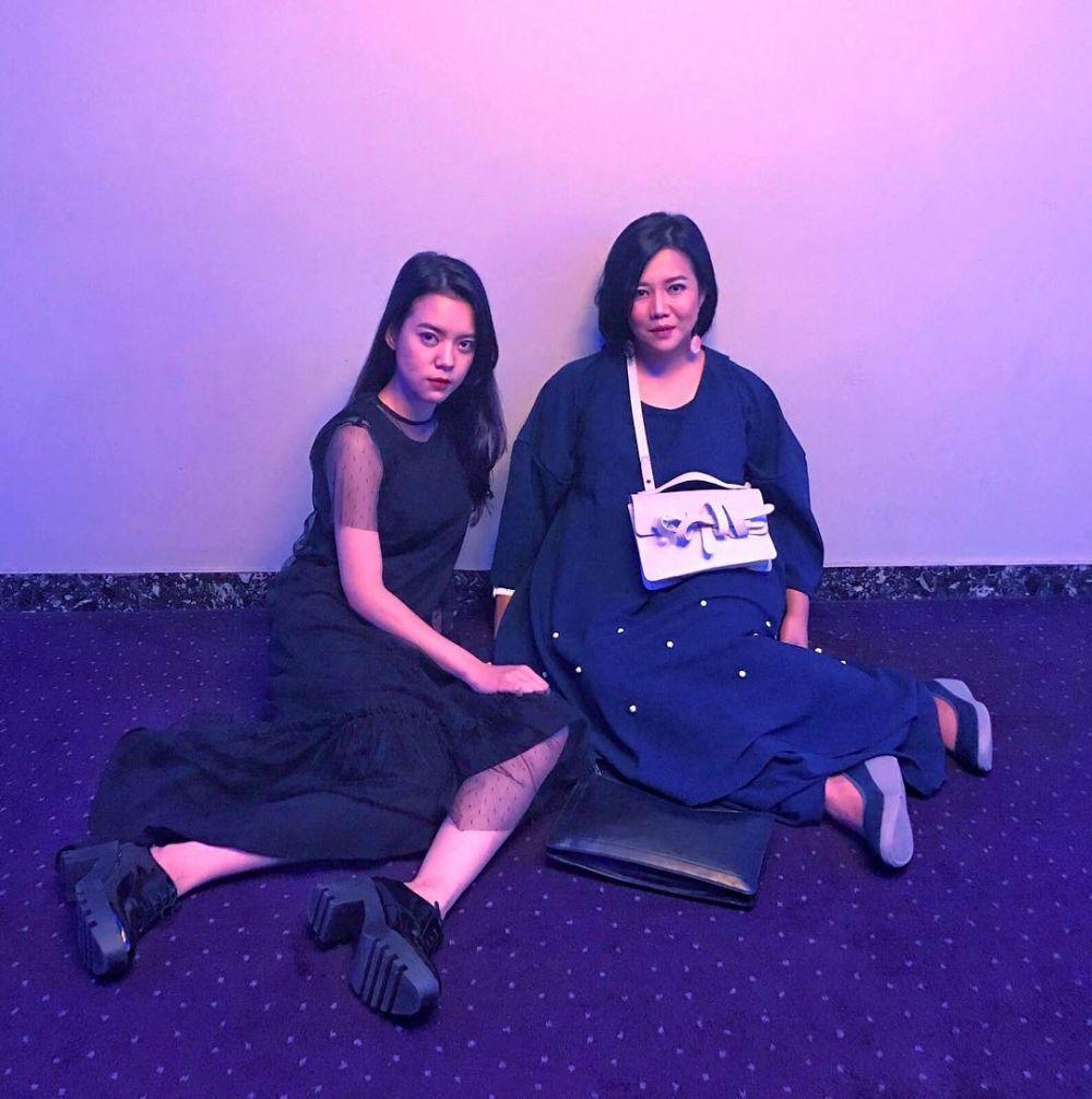 7 Potret Riana Rizki, Adik Risa Saraswati yang Mencuri Perhatian!